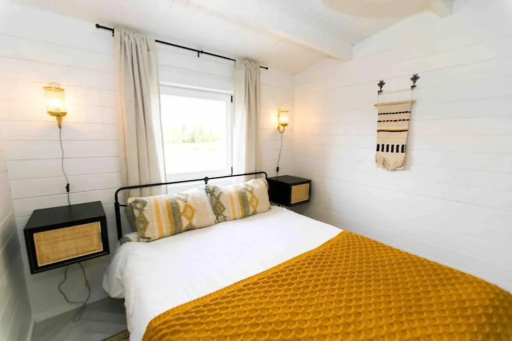 Chalet Villa The Apiary Killarney